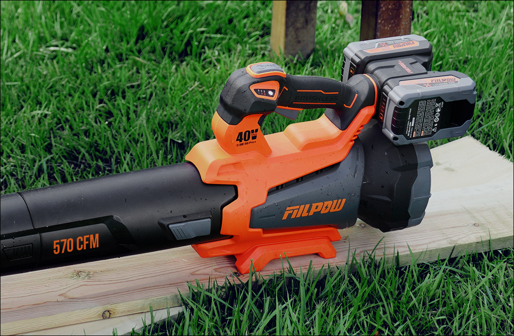 FIILPOW Cordless Leaf Blower with battery and charger